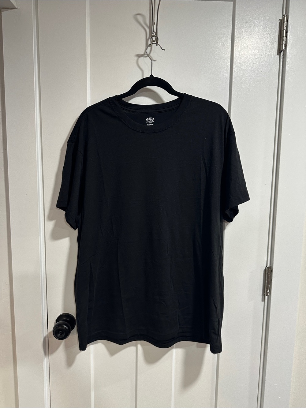 Athletic Works Black Short Sleeve Crew Neck Tee
